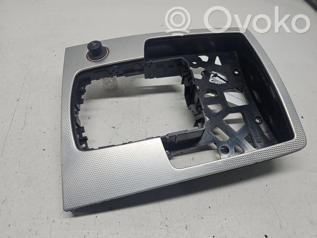 Audi Q7 4L Ramka drążka zmiany biegów 