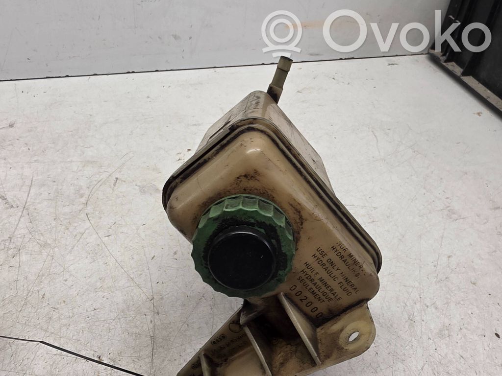 Audi 80 90 S2 B4 Ohjaustehostimen nestesäiliö 