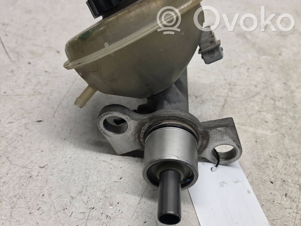 Audi A6 S6 C4 4A Główny cylinder hamulca 