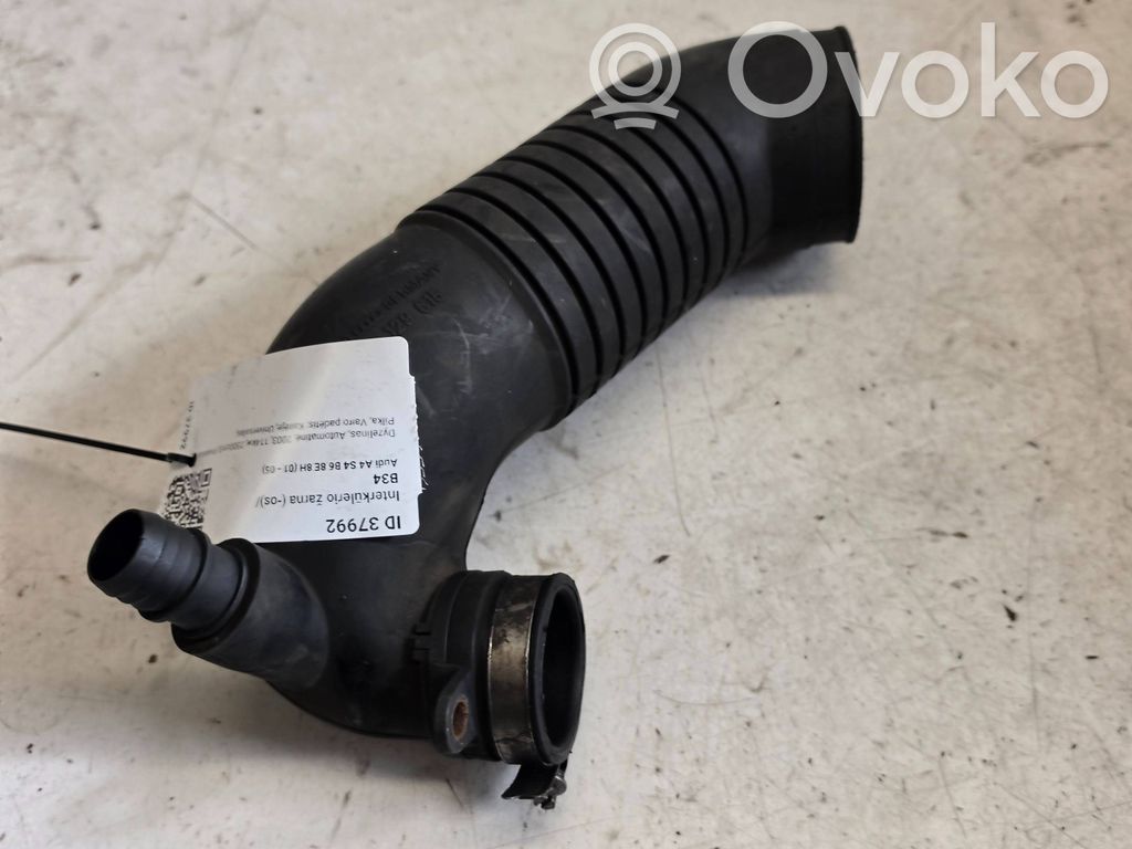 Audi A4 S4 B6 8E 8H Furtun/conductă intercooler 