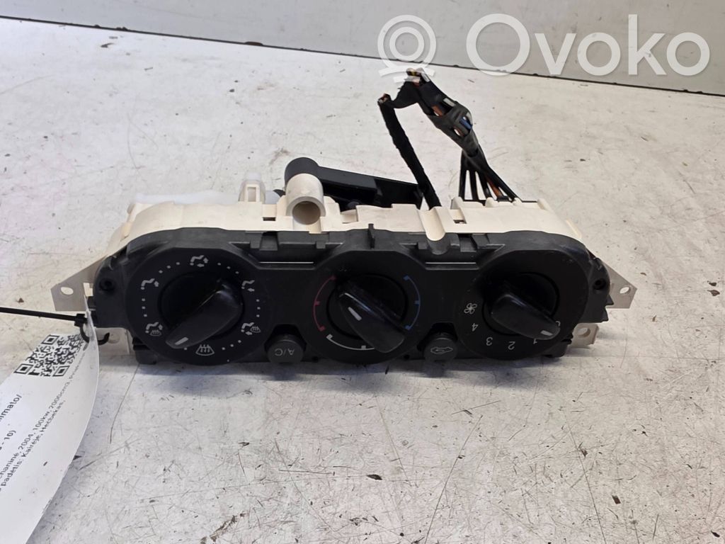 Ford Focus C-MAX Climate control unit 