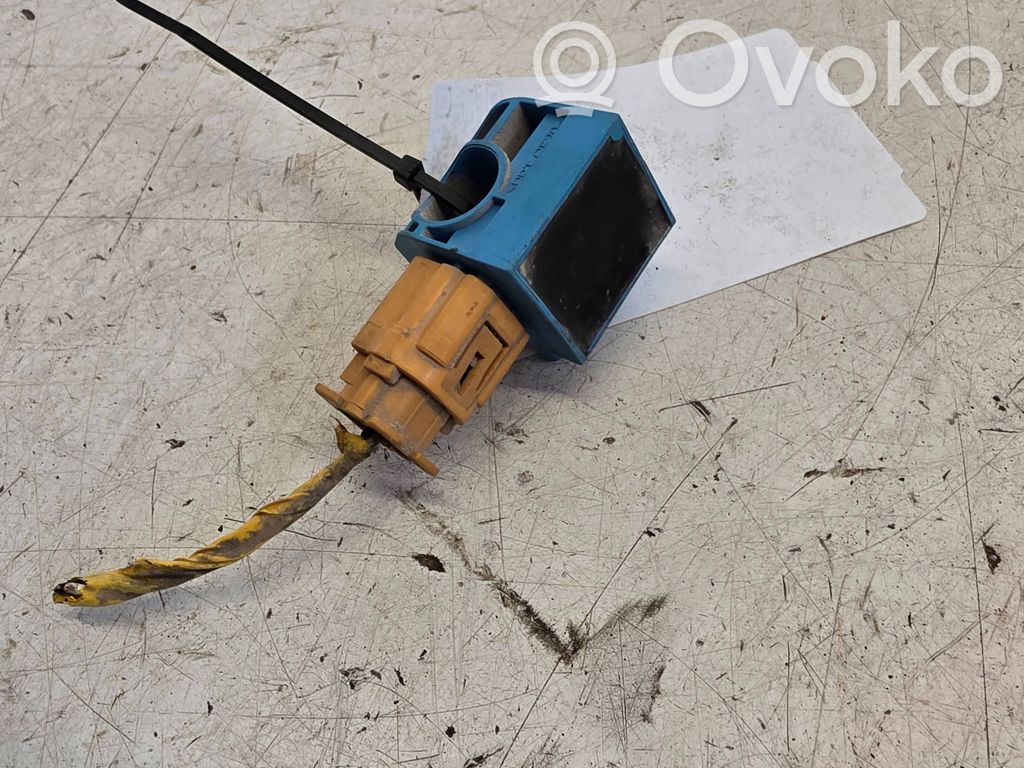KIA Sorento Airbagsensor Crashsensor Drucksensor 