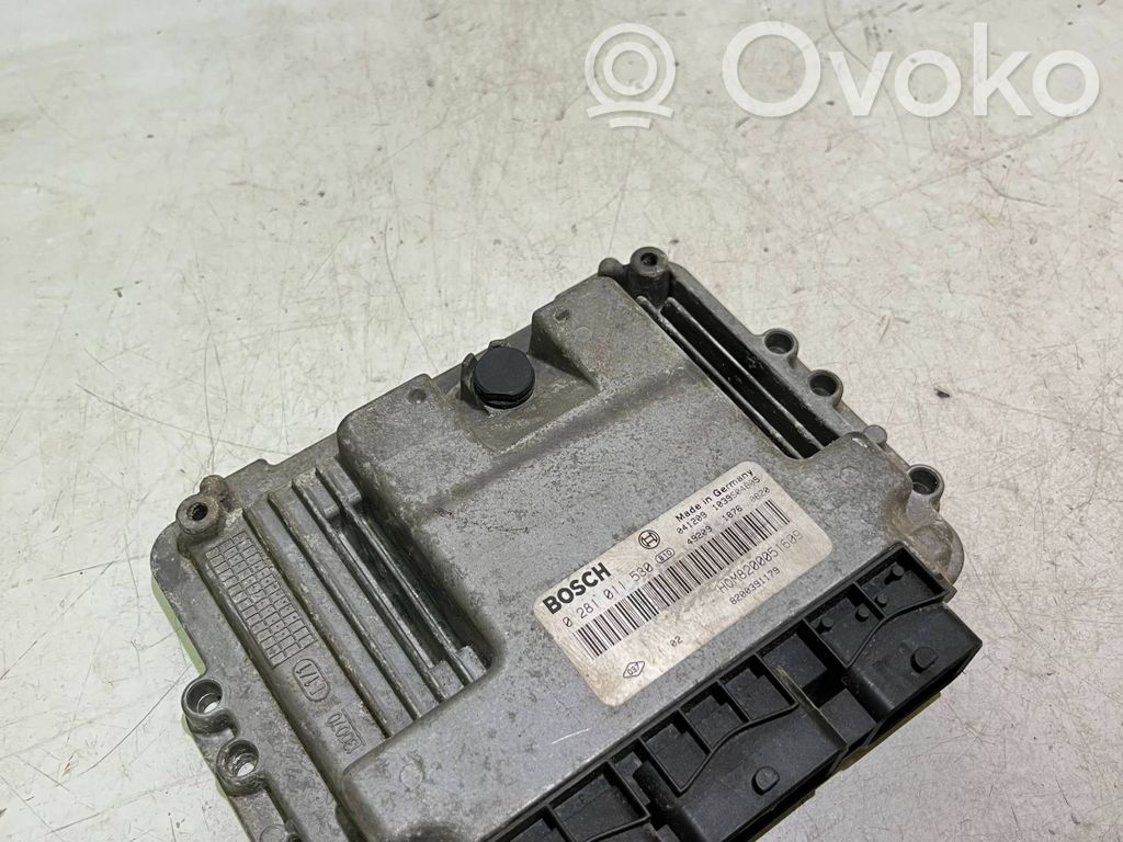 Renault Trafic II (X83) Engine control unit/module 
