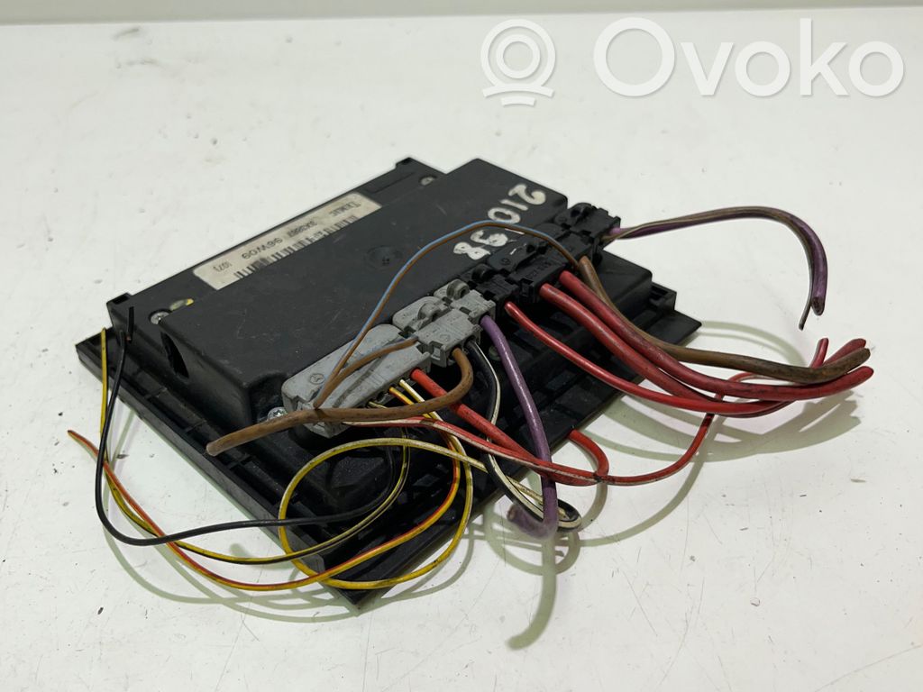 Mercedes-Benz E W210 Coolant fan relay 