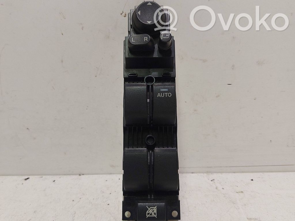 Mazda 3 II Electric window control switch 