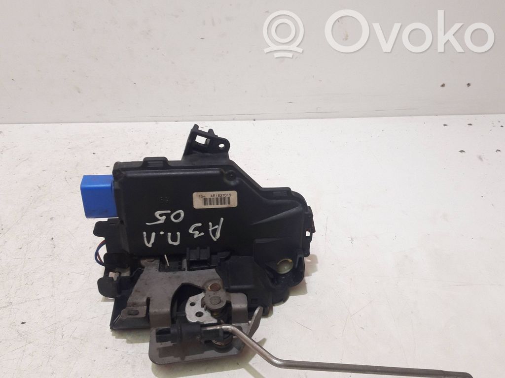 Audi A3 S3 8P Front door lock 