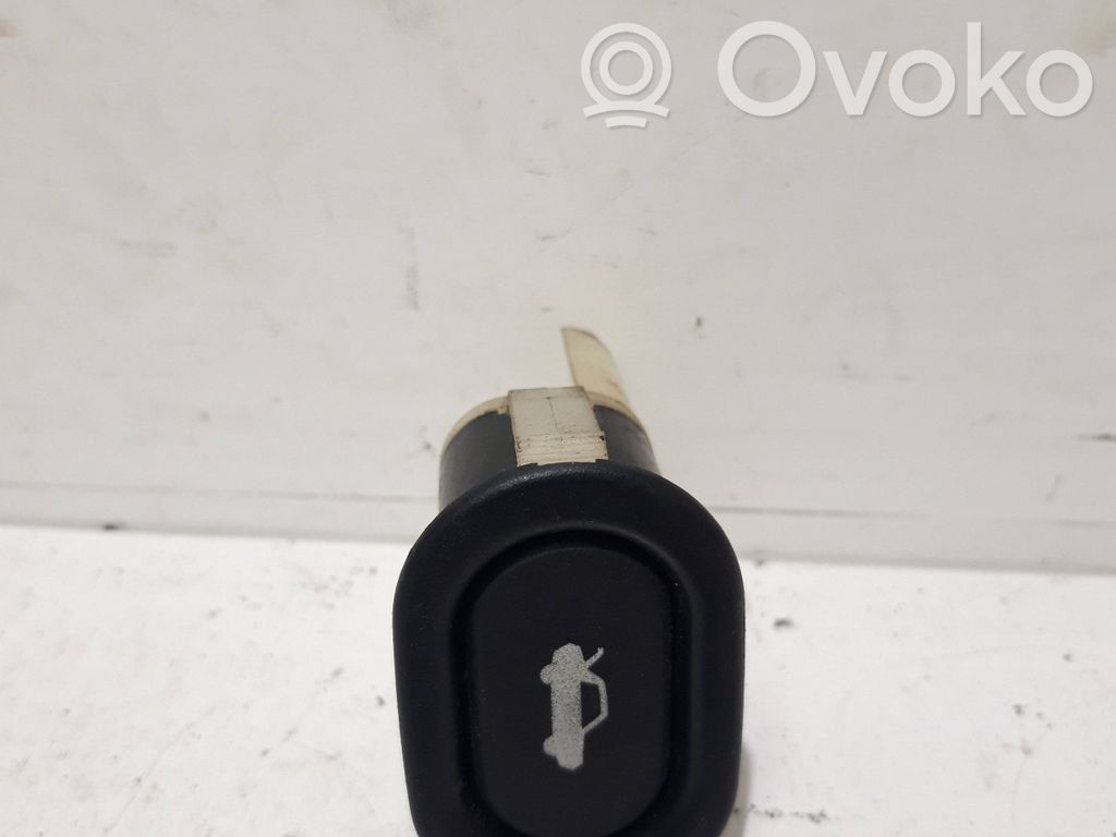 Tailgate opening switch   156796,4733440