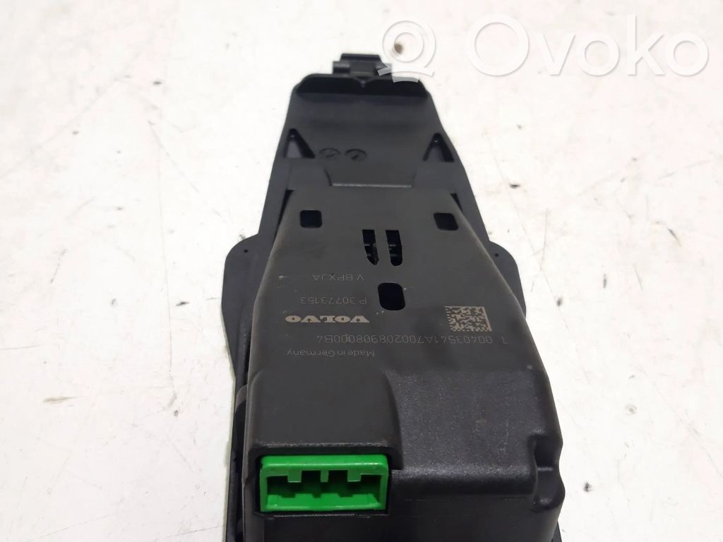 Windshield/windscreen camera   30773153,00403541A7