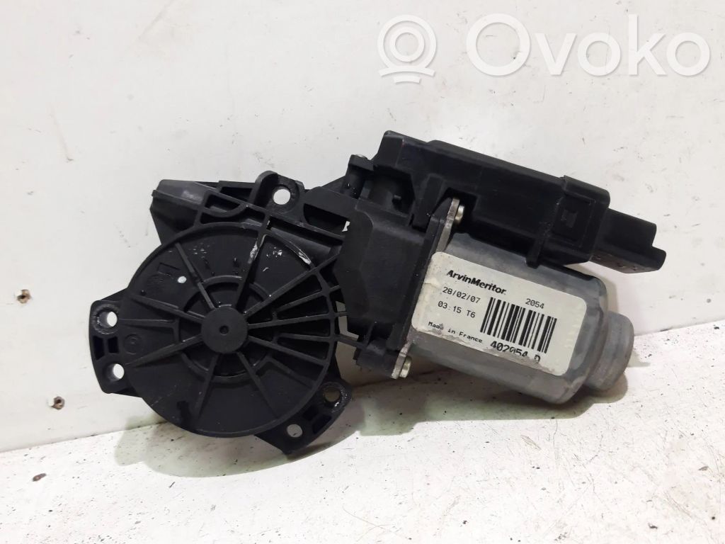 Front door window regulator motor   402054D,2054