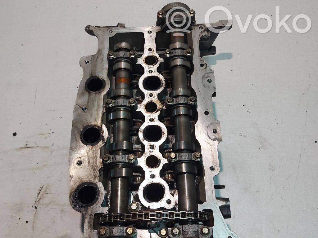 Peugeot 407 Engine head 