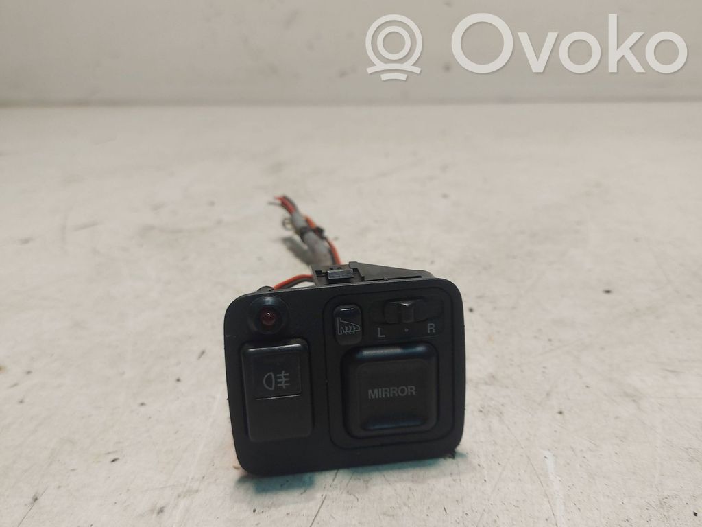 Honda HR-V Wing mirror switch 