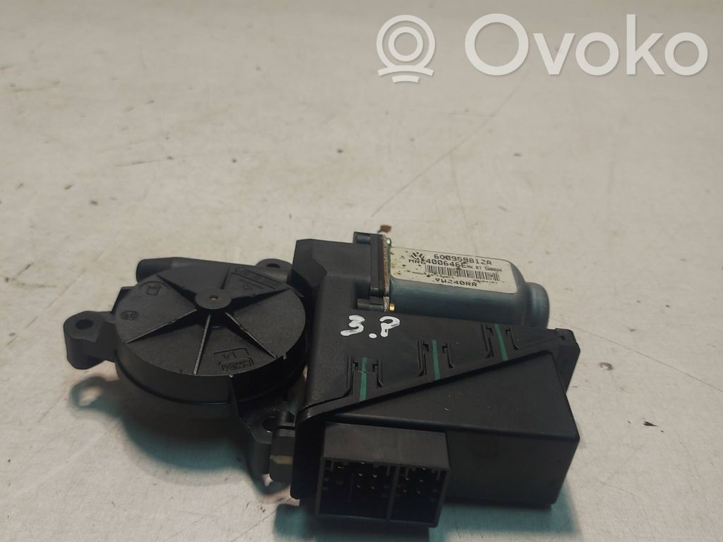 Volkswagen Polo Silniczek podnoszenia szyby drzwi tylnych 