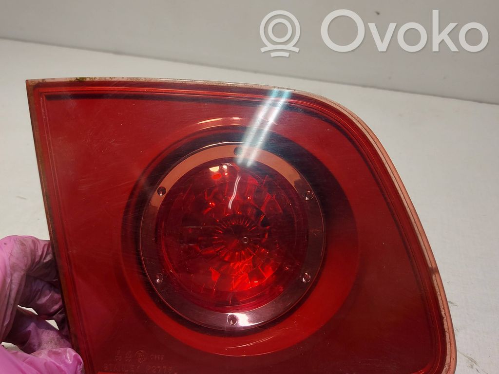 Mazda 3 I Takaluukun takavalot 