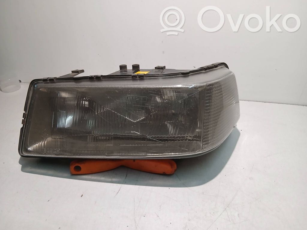 Audi V8 Faro/fanale 