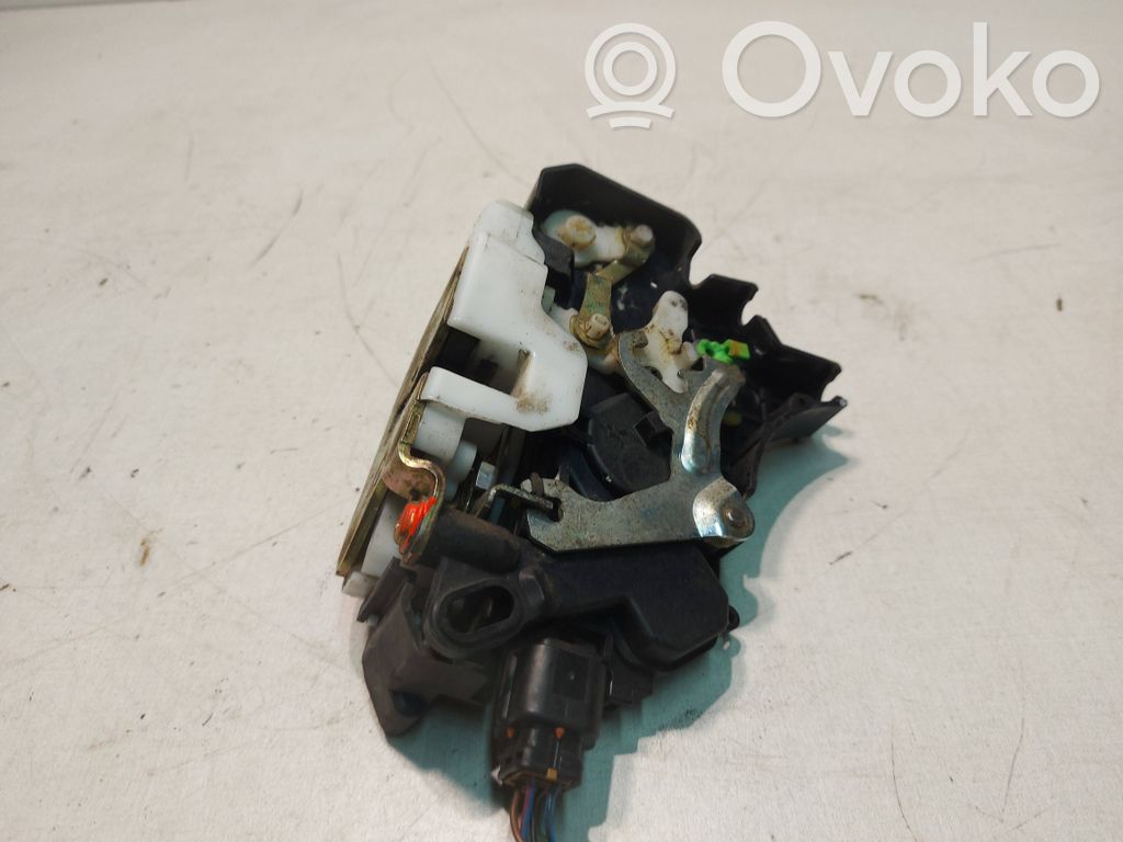 Mitsubishi Colt Zamek drzwi przednich 