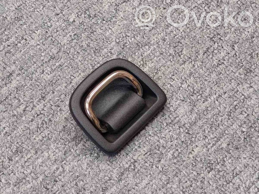 Tie down hook / loop   8V0863503B