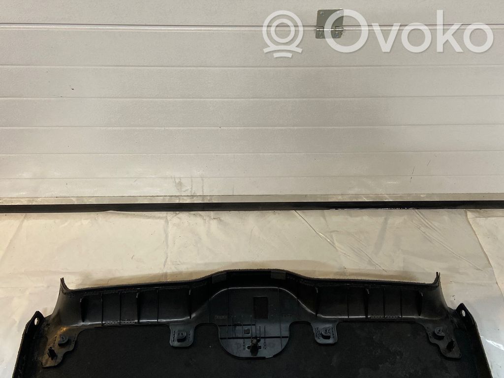 Volvo V70 Tailgate trim 