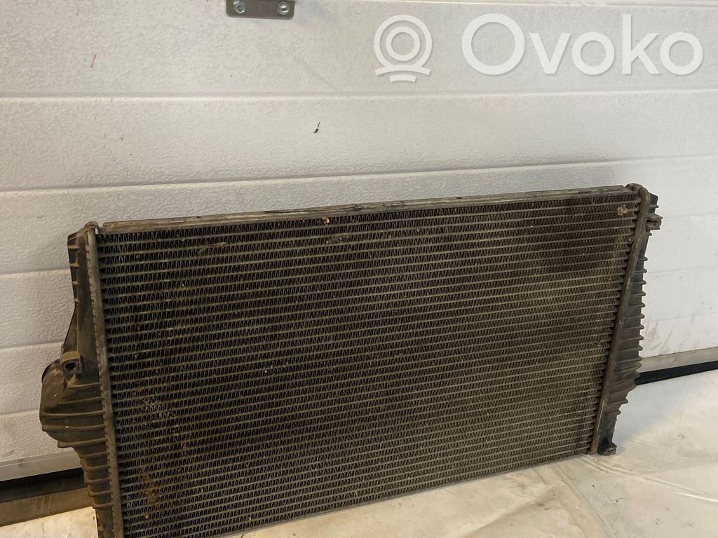 Volvo XC90 Interkūlerio radiatorius 