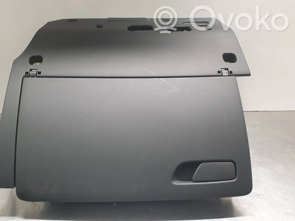 Audi A3 S3 8V Juego guantera 