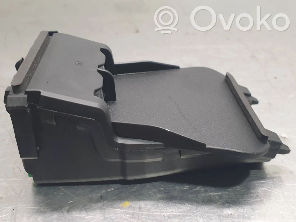 Windshield/windscreen camera   D11B67XD0,KE505