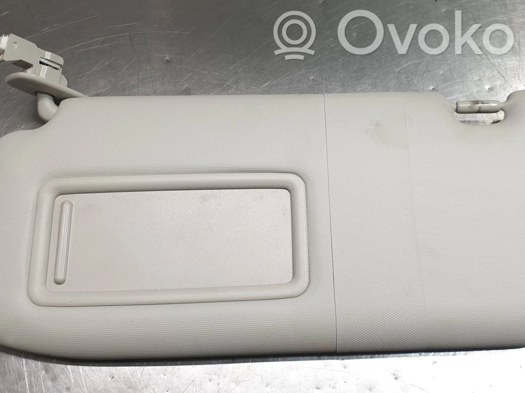 Sun visor