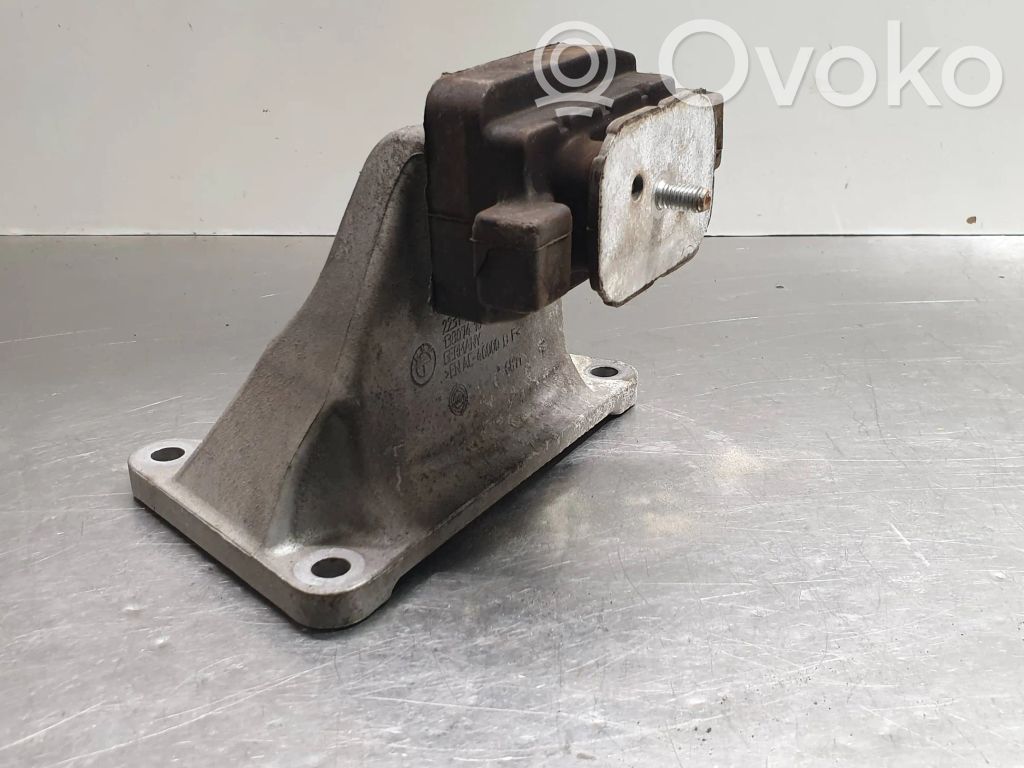 BMW 5 E60 E61 Pārnesumkārbas stiprinājuma kronšteins 