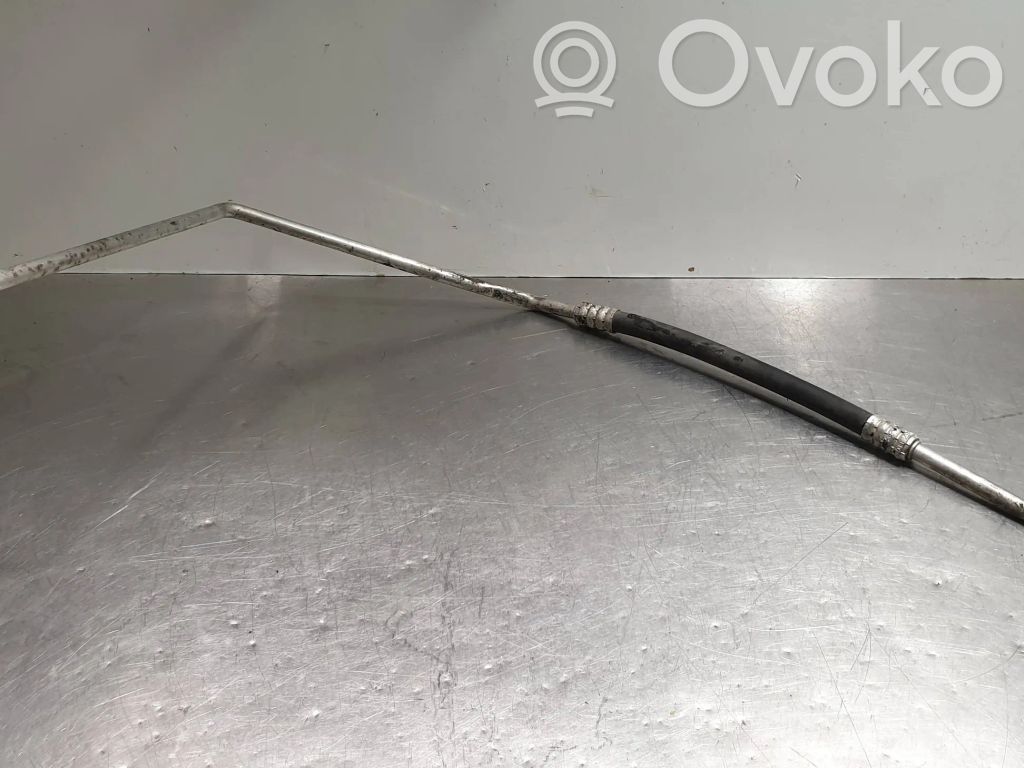BMW 5 E60 E61 Ilmastointilaitteen putki (A/C) 