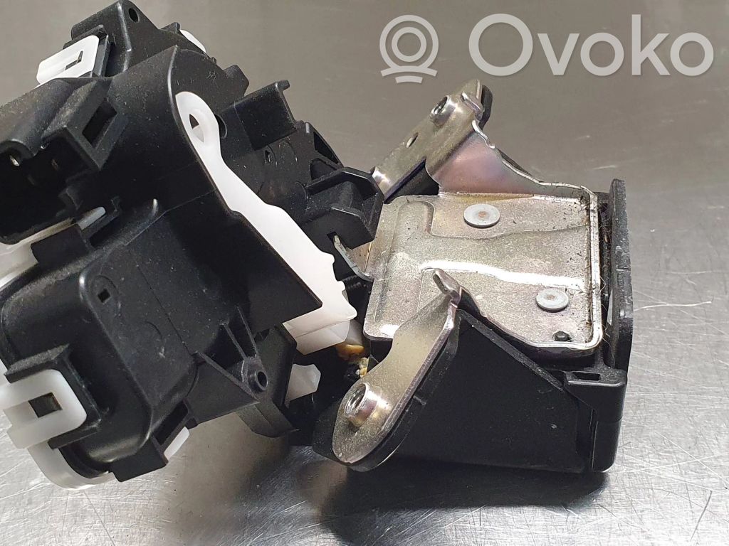 Tailgate/trunk/boot lock/catch/latch   A8633