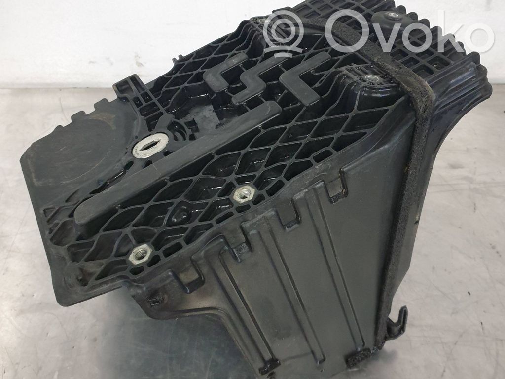 Volvo V70 Akun alusta 