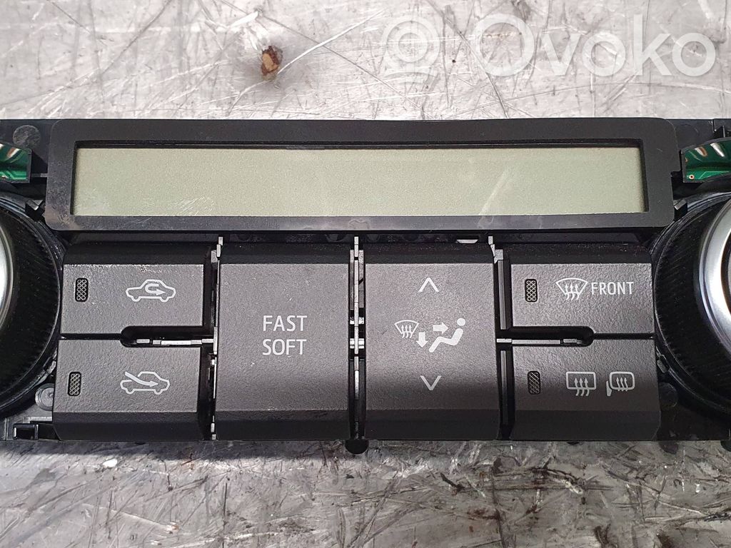 Toyota Auris E180 Climate control unit 