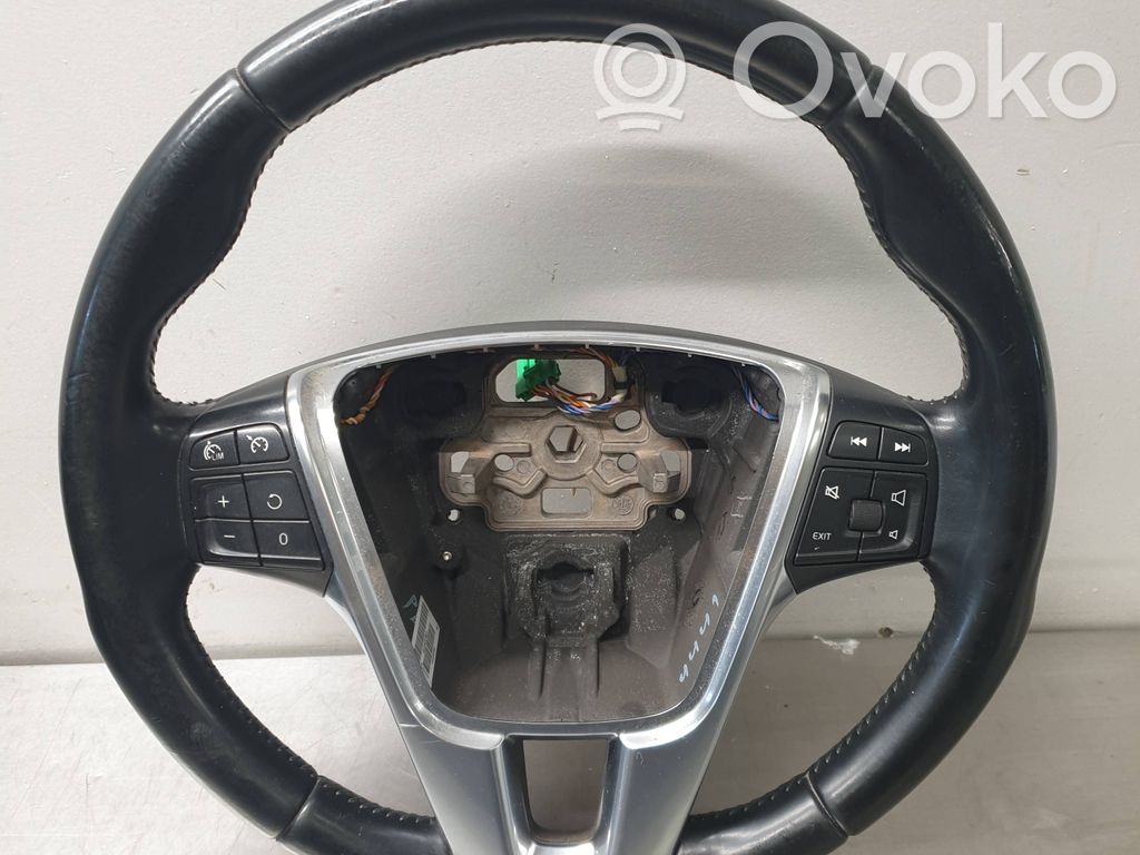 Volvo V40 Steering wheel 