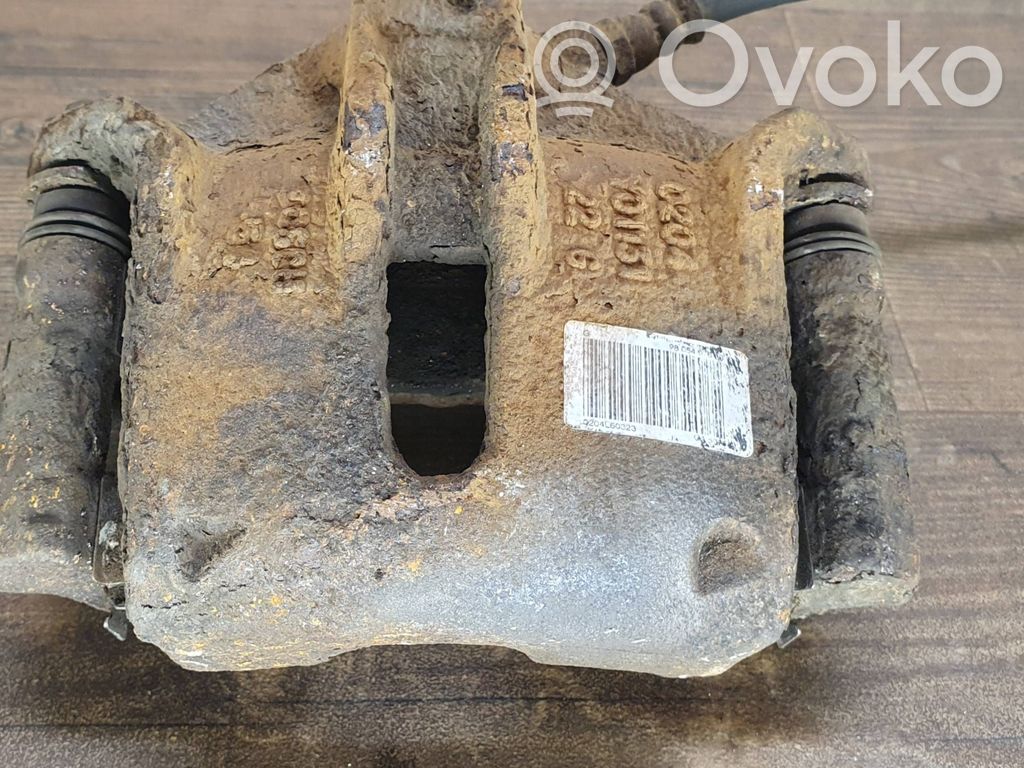 Peugeot 2008 I Zacisk hamulcowy przedni 
