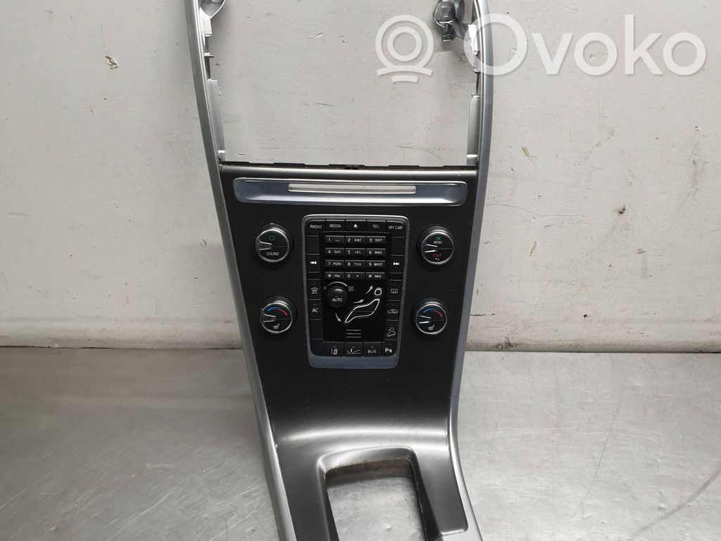 Volvo XC60 Climate control/heater control trim 