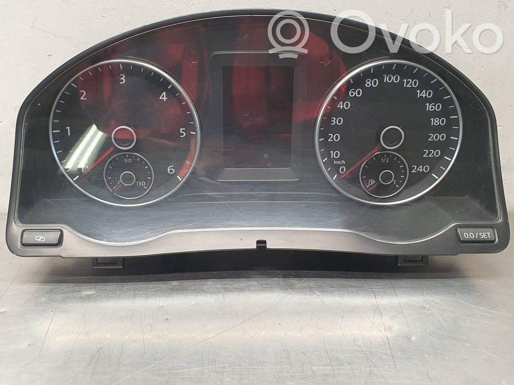 Volkswagen Golf Plus Speedometer (instrument cluster) 