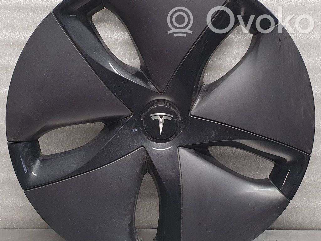 Tesla Model 3 R17-pölykapseli 