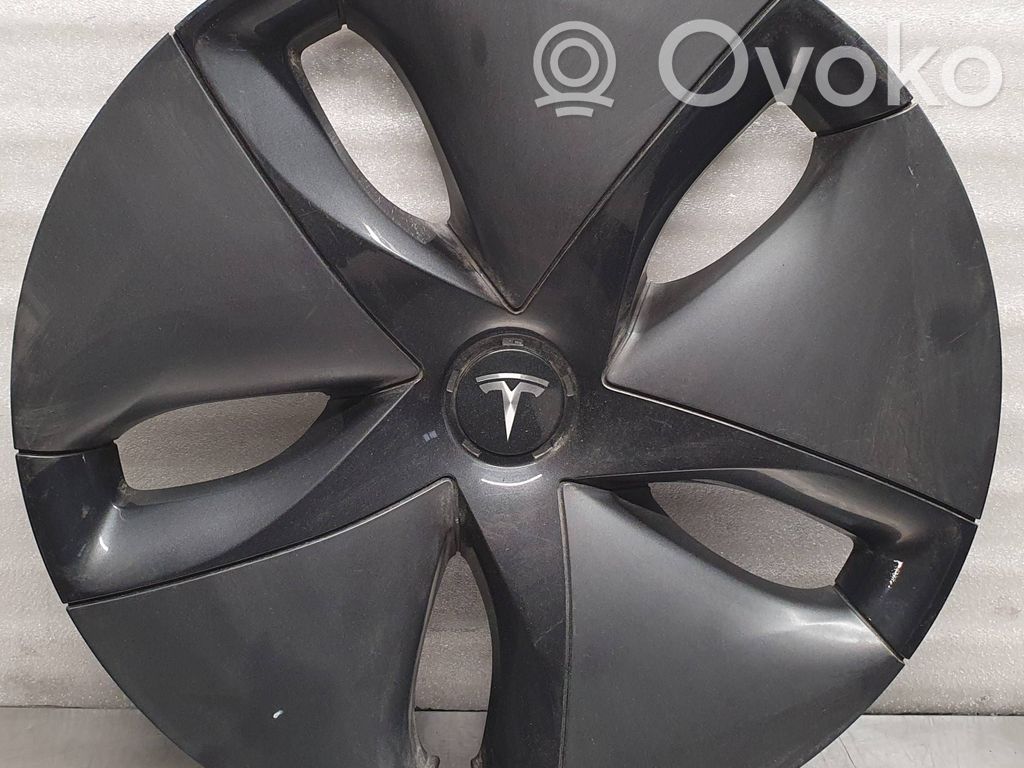 Tesla Model 3 R17-pölykapseli 