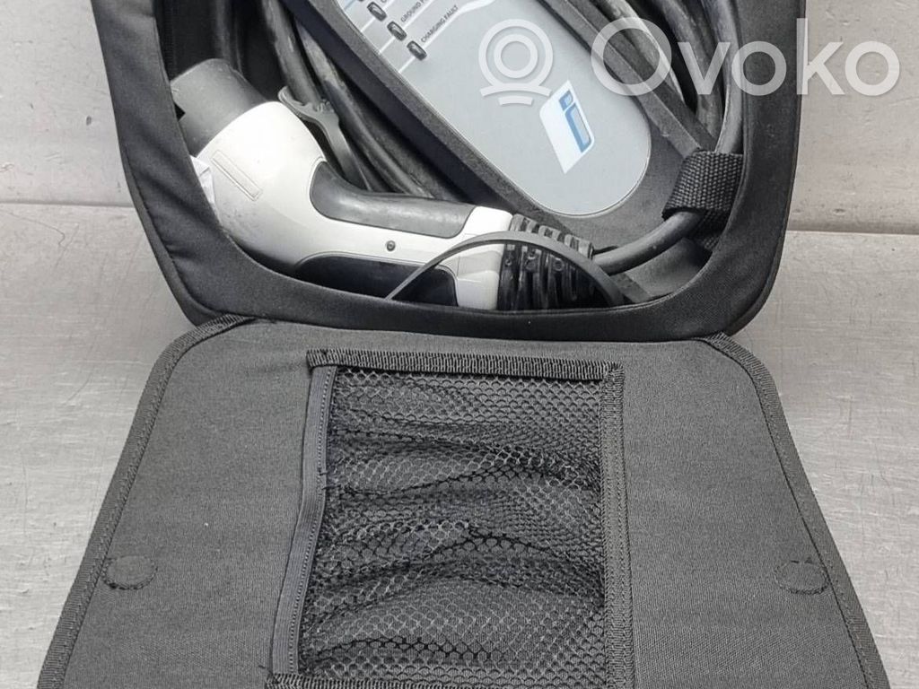 BMW 2 F45 Cable de carga del coche eléctrico 