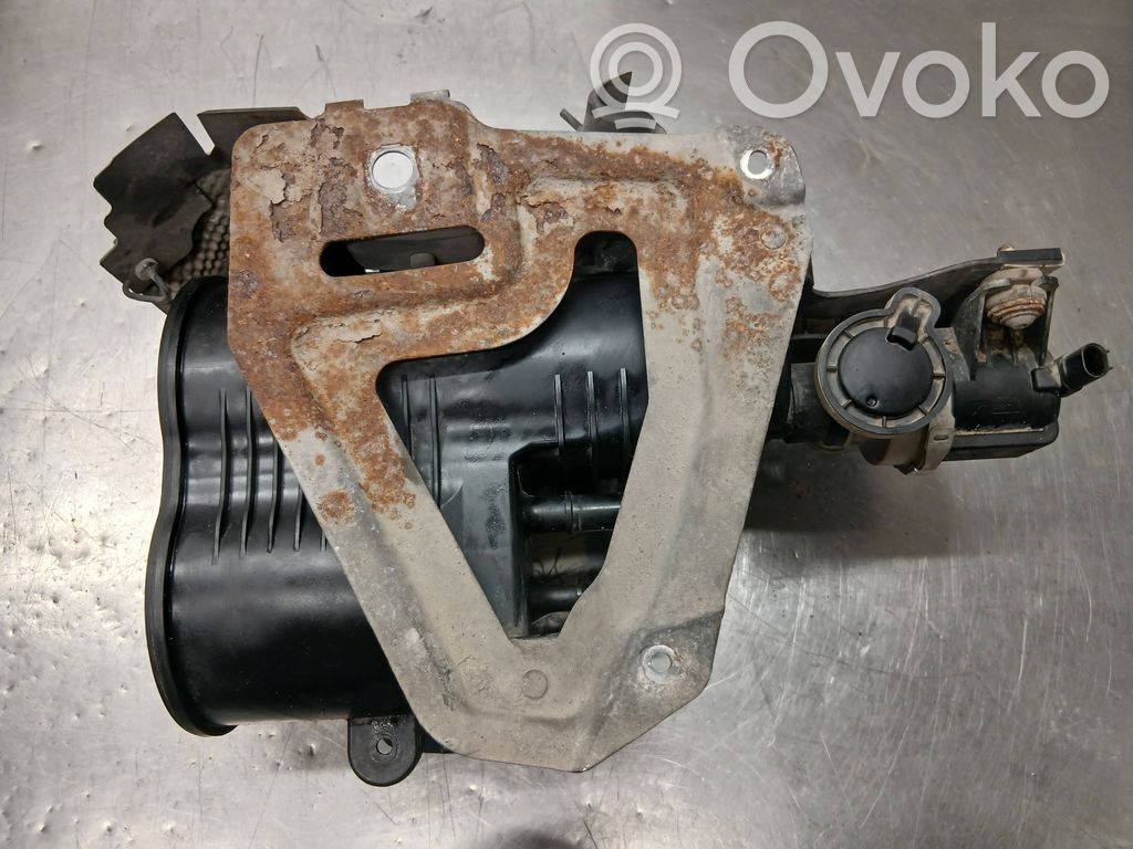 BMW 2 F45 Serbatoio a carbone attivo per il recupero vapori carburante 