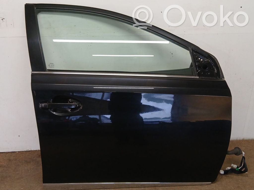 Toyota Auris E180 Puerta delantera 