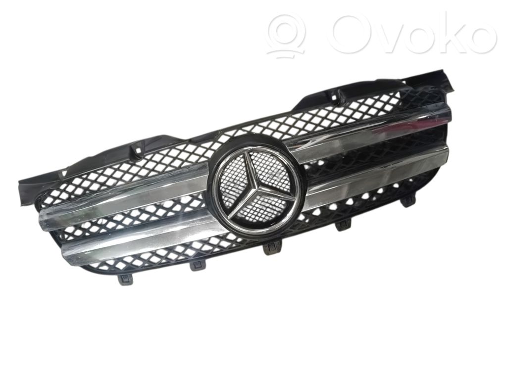 Mercedes-Benz Sprinter W906 Maskownica / Grill / Atrapa górna chłodnicy 