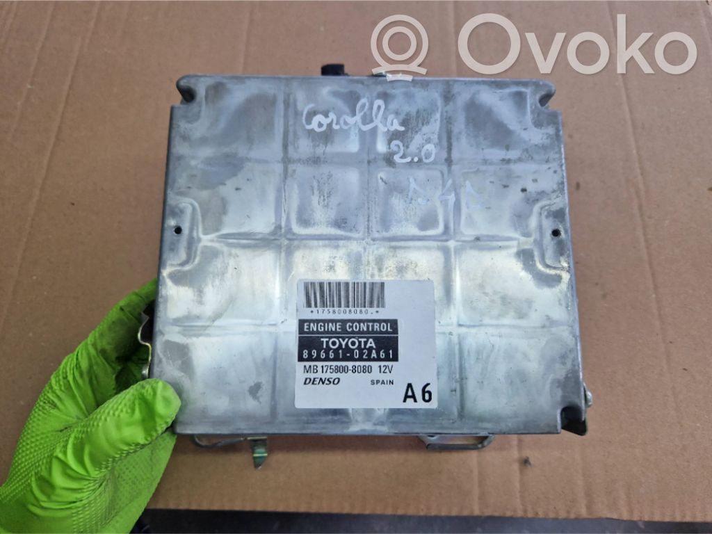 Toyota Corolla E120 E130 Variklio valdymo blokas 