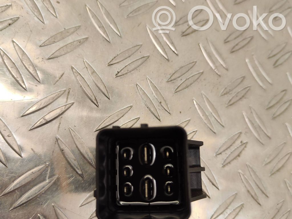 Ford Mondeo MK V Przekaźnik / Modul układu ogrzewania wstępnego 