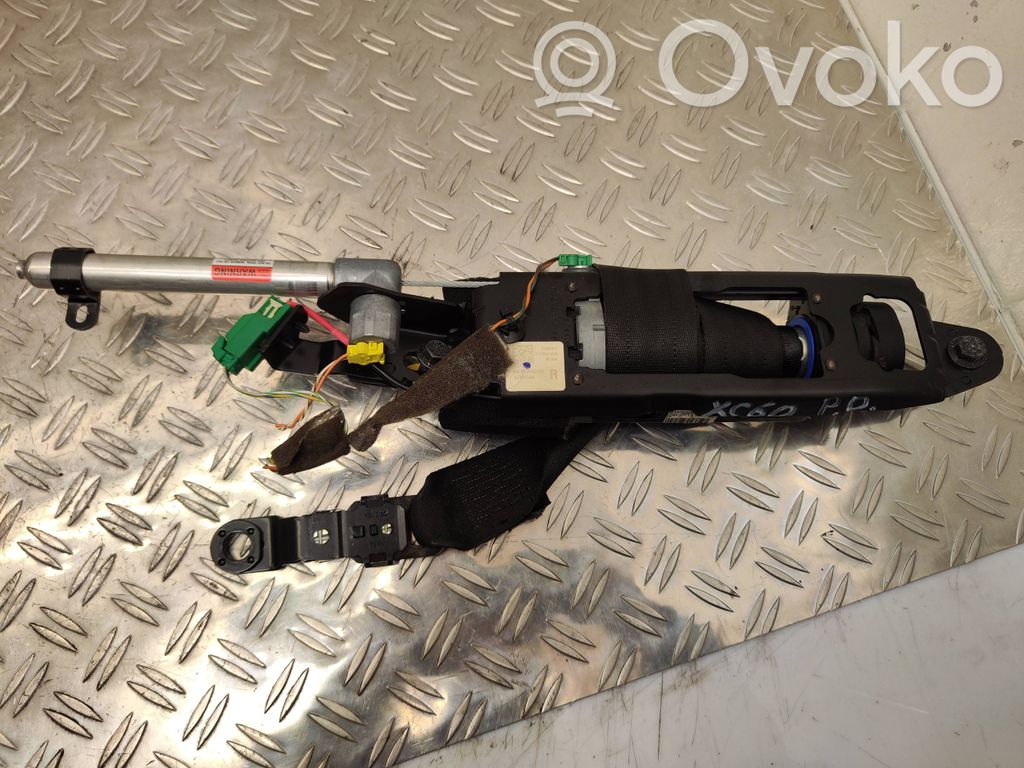 Volvo XC60 Cinturón delantero 