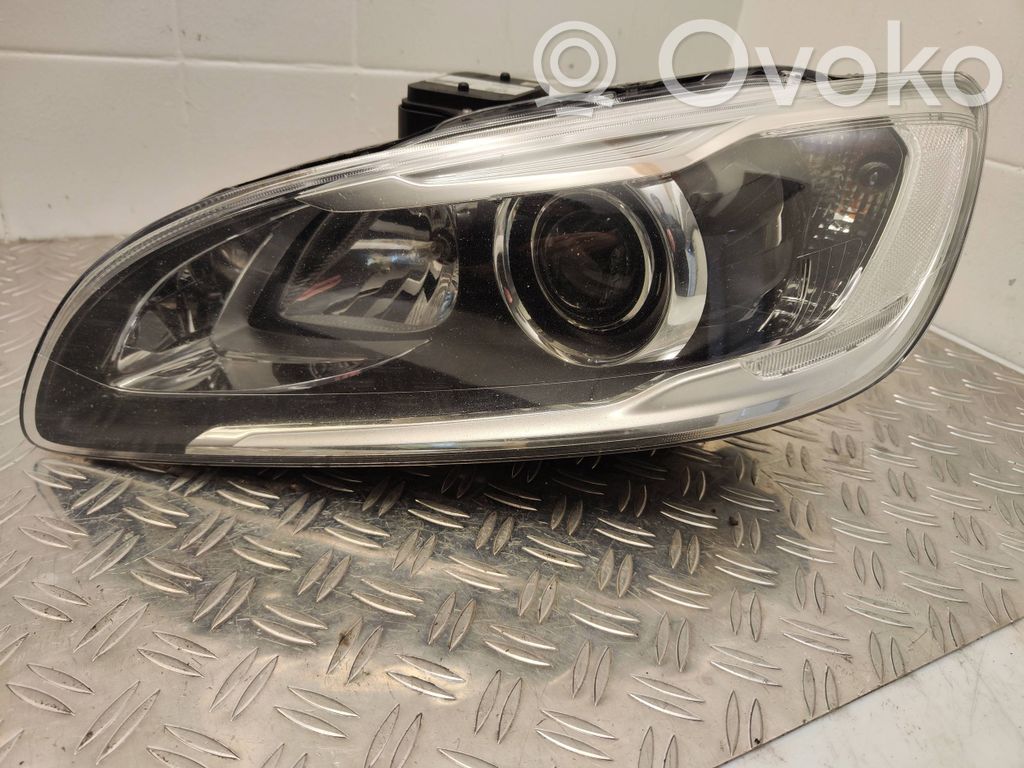 Headlight/headlamp   31358095,89907471,Y283RSAD