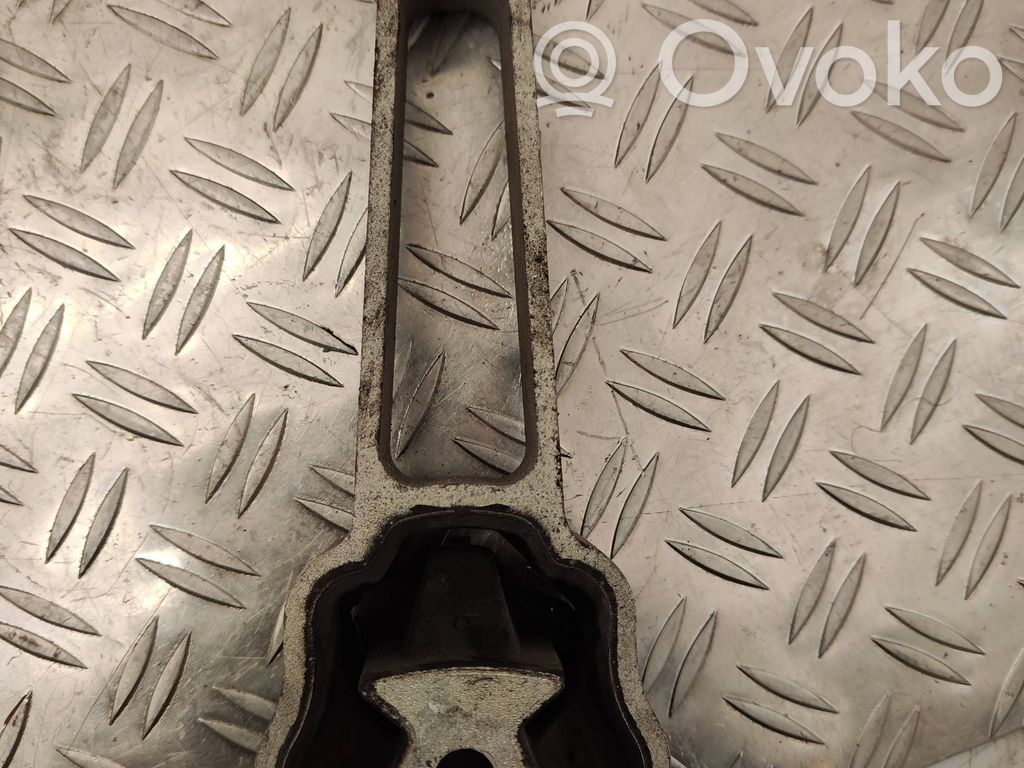 Engine mount bracket   30680474,6P082GC,B182,1376883,1435996,31430441,31670126