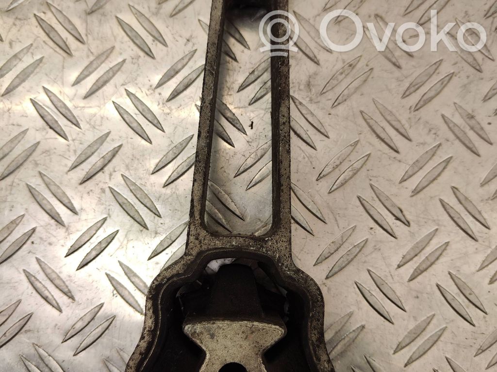 Engine mount bracket   30680474,168028,1376883,1435996,31430441,31670126