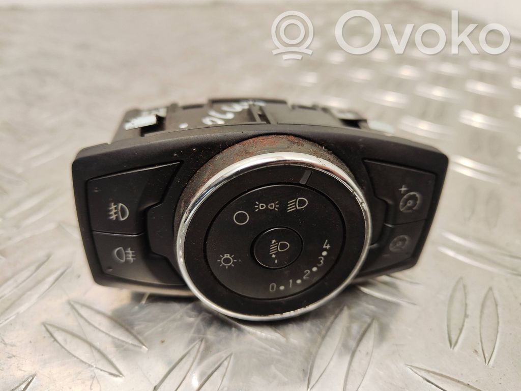 Ford Focus Light switch 