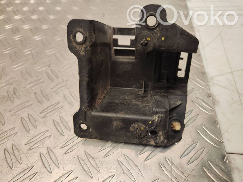 Ford B-MAX Rear bumper mounting bracket 