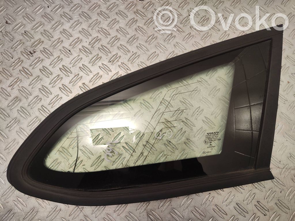 Volvo V60 Rear side window 
