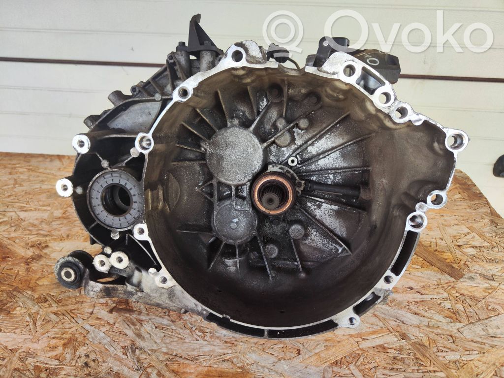 Volvo S60 Manualna 6-biegowa skrzynia biegów 